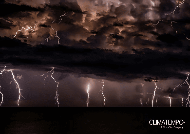 Imagem da notícia Tornado de curta duração foi confirmado em Flores da Cunha (RS) Imagem da notícia Tornado de curta duração foi confirmado em Flores da Cunha (RS)