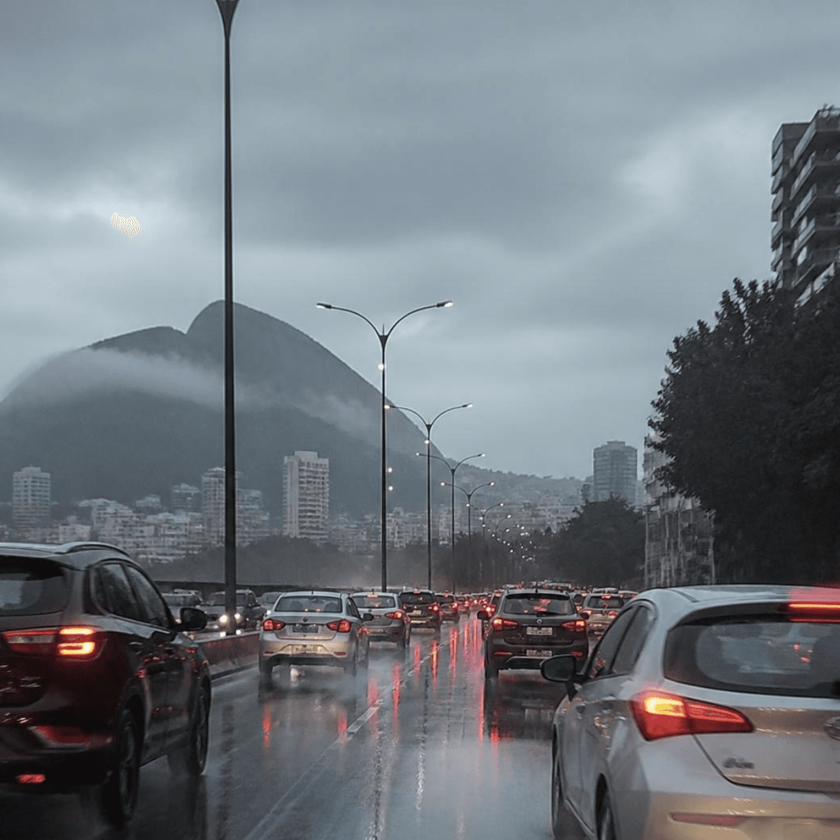 Semana termina com retorno da chuva no Rio de Janeiro Semana termina com retorno da chuva no Rio de Janeiro