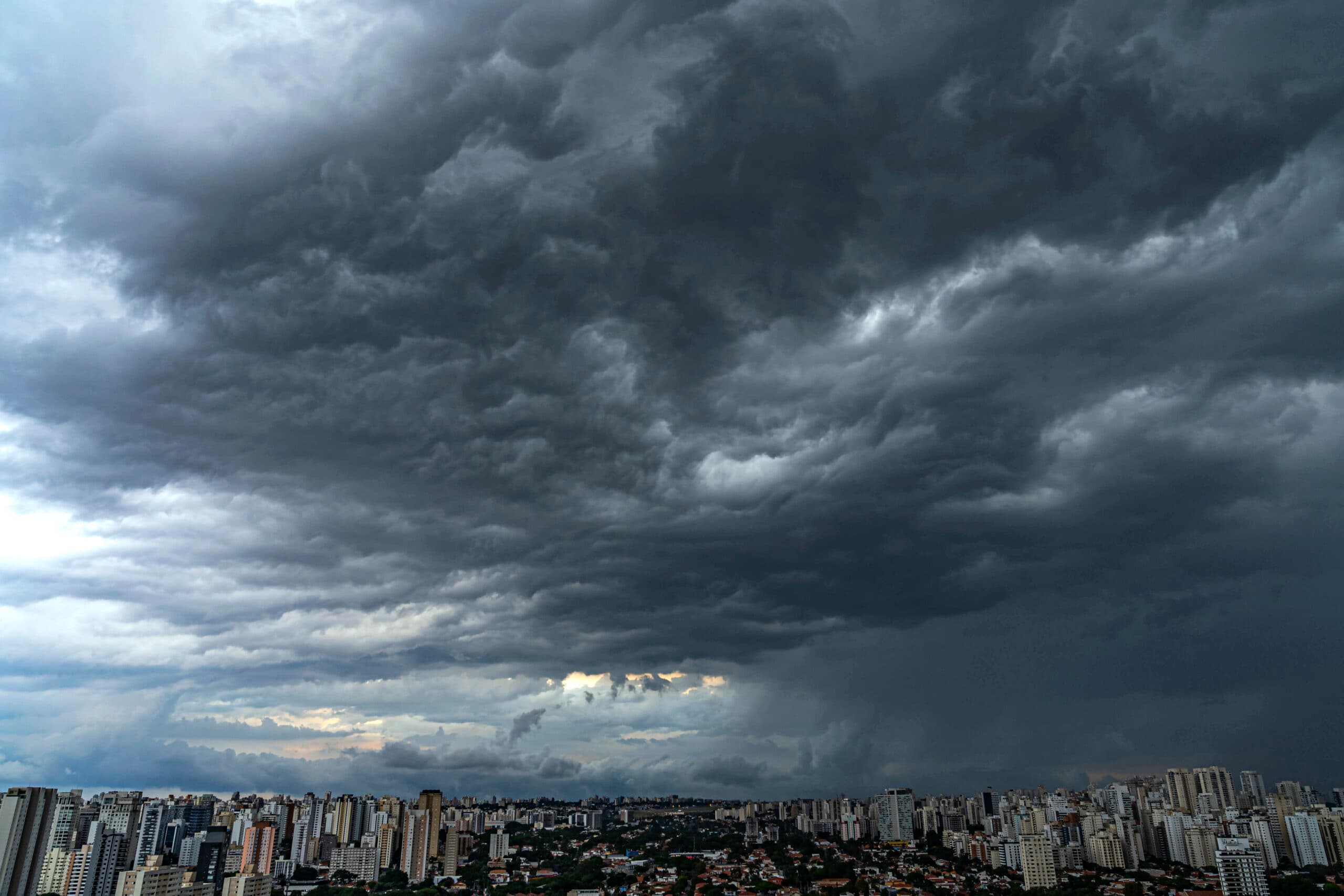 Calor e umidade: entenda como se formam as pancadas de chuva convectivas Calor e umidade: entenda como se formam as pancadas de chuva convectivas
