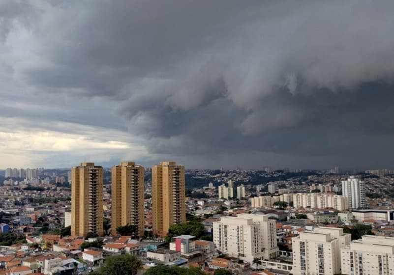 Imagem da notícia Atenção para chuva intensa em SP e risco de alagamentos até o fim da semana Imagem da notícia Atenção para chuva intensa em SP e risco de alagamentos até o fim da semana